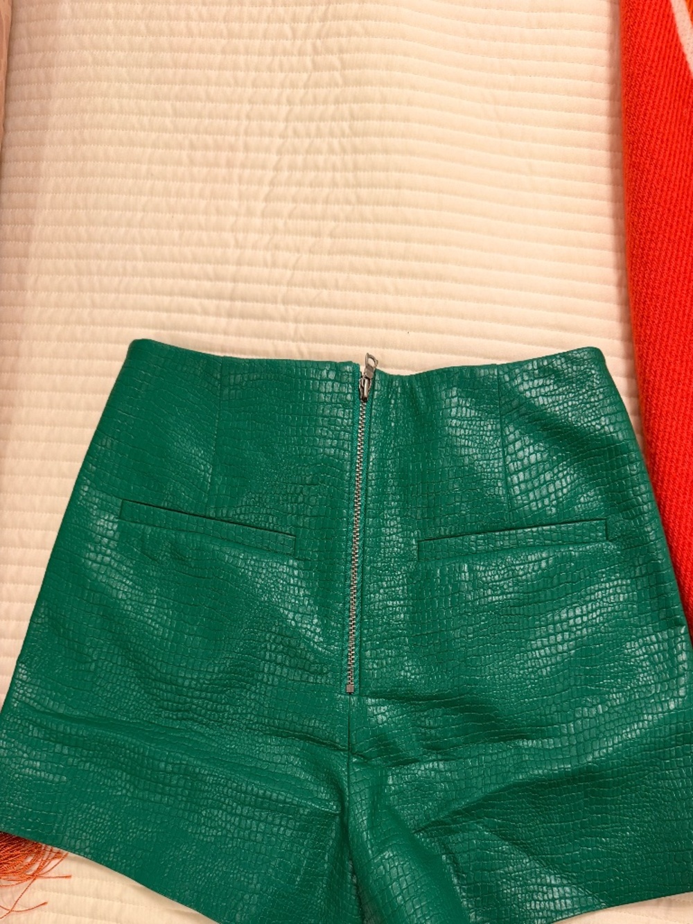 Never Worn Alice & Olivia Crocodile Micro Short